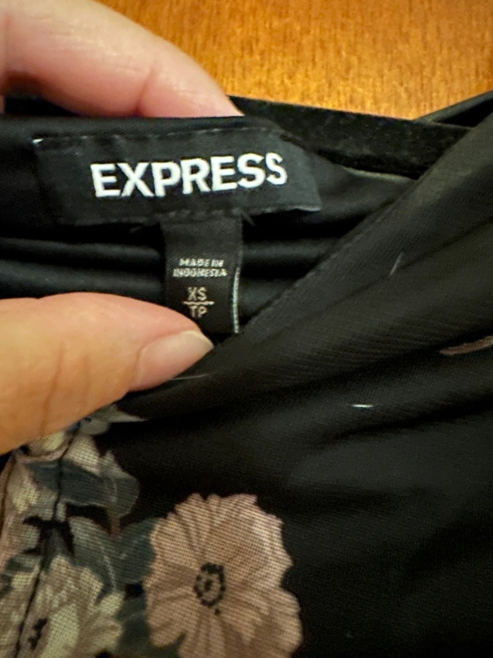 Express top - Picture 2 of 2
